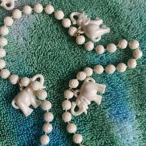 Vintage plastic 1960’s elephant charms with rose shaped beaded chain, 2 ft LONG